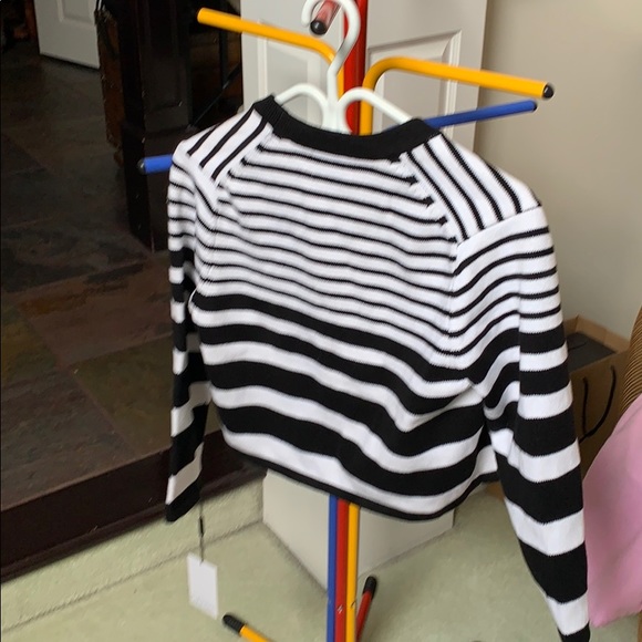 Black and white wrap - Picture 2 of 4